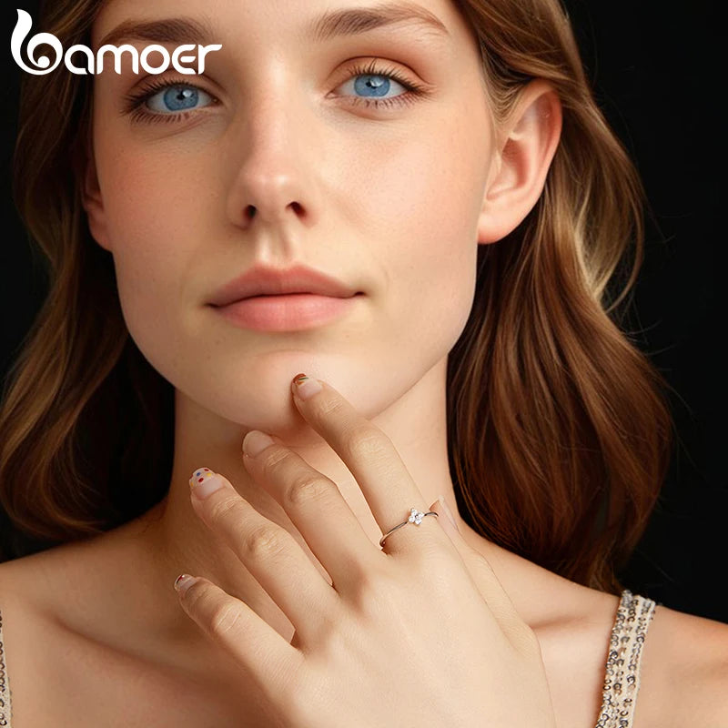 Bamoer 925 Sterling Silver Ring, Platinum Plated, With 4-Leaf Clover In Moissanite Lab Diamonds