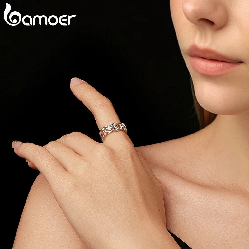 BAMOER 925 Sterling Silver Ring, With Tiny Moissanite 4-Leaved-Clovers, White Gold Plated, Vintage Style