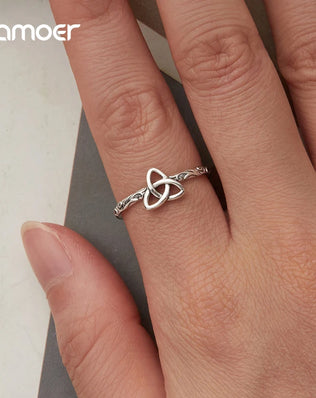 BAMOER 925 Sterling Silver Adjustable Ring, With Celtic Knot and Embossed Design on the Band