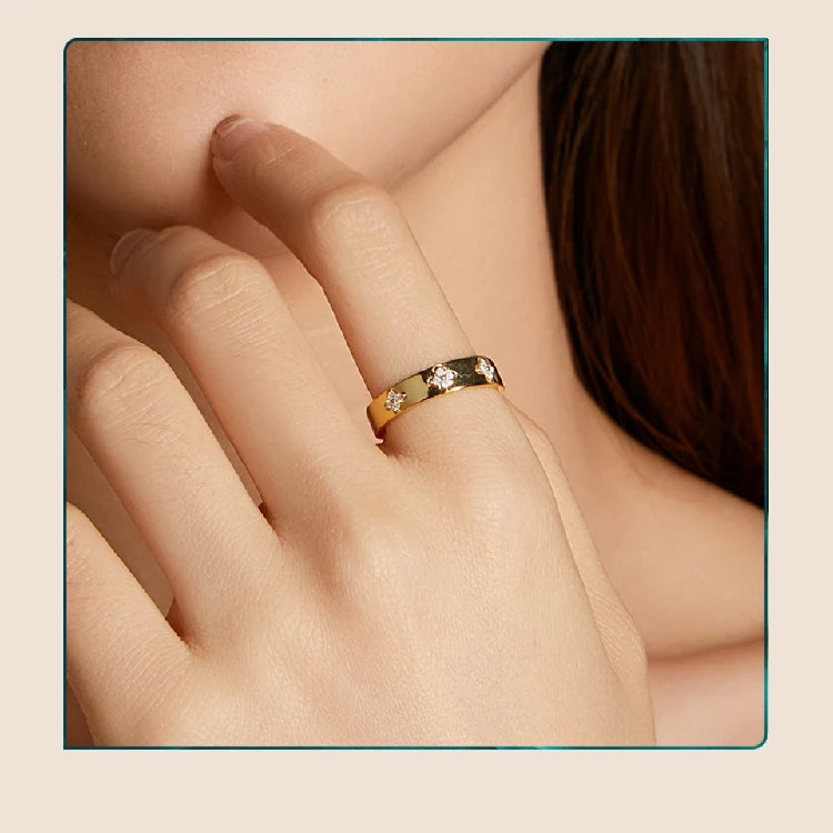 BAMOER Lucky Clover Band, S925 Gold Plated with Tiny Moissanites in Clusters of 4.  Unusual, Stylish Commitment Ring