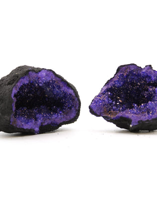 Coloured Calsite Geodes - Black Rock - Turqoise / Purple
