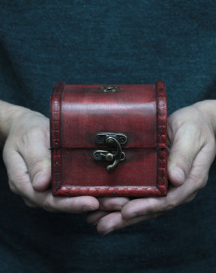 Small Classic Chest (same inside Colb-23)