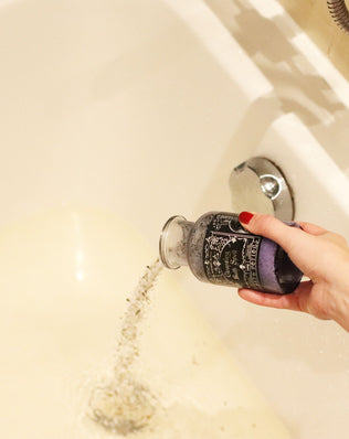 Ancient Witch Bath Spell Potion & Rock Crystal Amulet - Cleansing